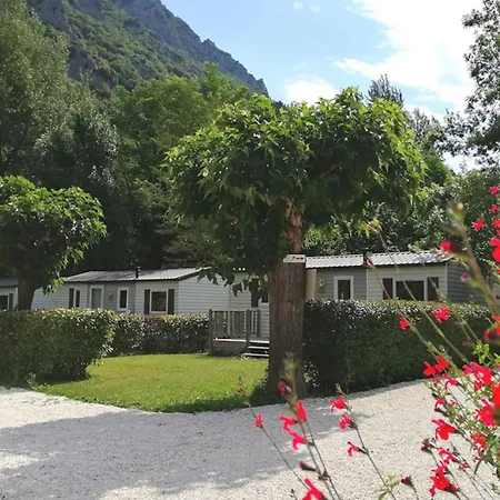 Mobil-home 6 Pers Avec Terrasse à - Api-1-52-973 Parque de Campismo